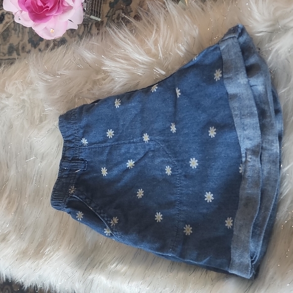 Big girls Garanimals matching shorts and 2 Tops set - Picture 6 of 9